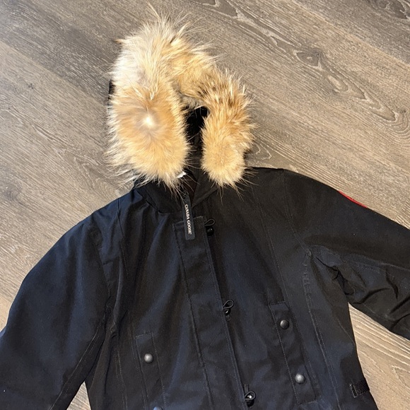 Canada Goose Montebello Down Parka, XS - Picture 3 of 9